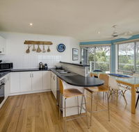 Alchemy on Island Beach - Accommodation Main Beach