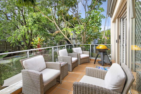 Alderly Apartment 11 - Accommodation Main Beach 0