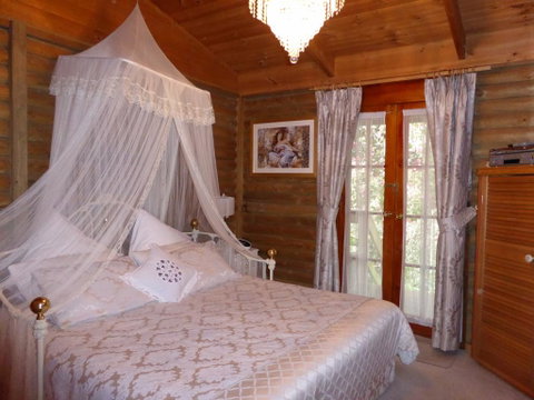 Aldgate Lodge Bed & Breakfast - Accommodation Main Beach 2