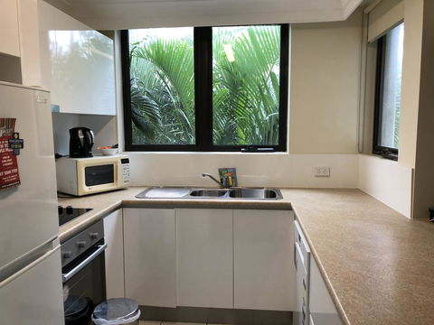 Alexander Holiday Apartments - Accommodation Main Beach 3