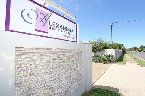 Alexandra Apartments - Accommodation Main Beach 0