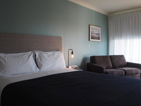 Alexandra Place - Accommodation Main Beach 1