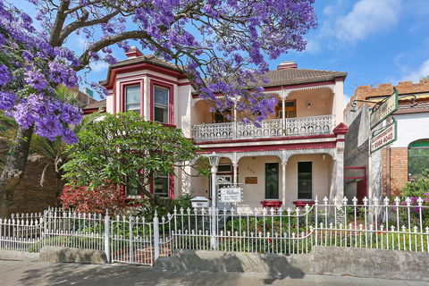 Alishan International Guest House - Accommodation Main Beach 0