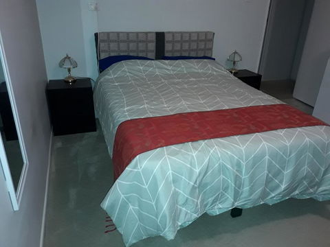 Alison's Rest - Accommodation Main Beach 2