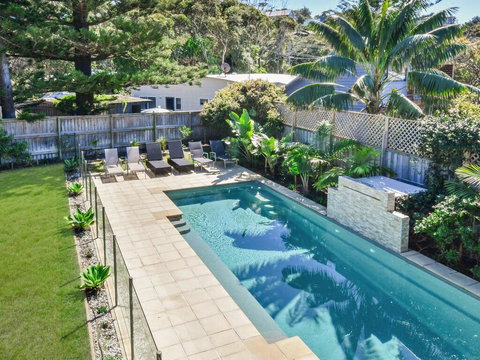 All 2 Heavenly - Accommodation Main Beach 0