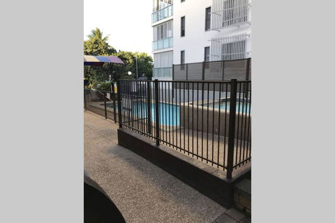 All In 500 Aud Weekly Beachfront The STRAND Studio Apartment - Accommodation Main Beach 3