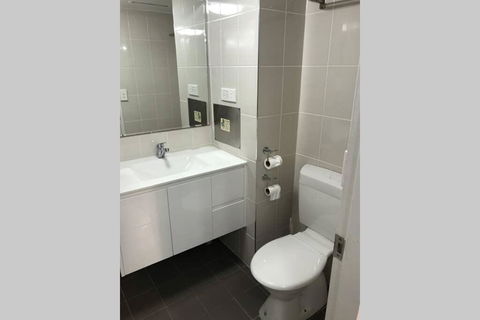 All In 500 Aud Weekly Beachfront The STRAND Studio Apartment - Accommodation Main Beach 1