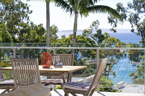 Allambi 2 - Accommodation Main Beach 0