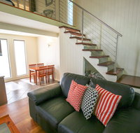 Allambie Cottages - Villa 2 - Accommodation Main Beach