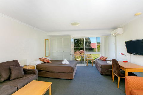 Alloggio Bathurst (previously Bathurst Apartments) - Accommodation Main Beach 2
