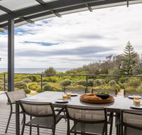 Aloha - direct beach access from property - Accommodation Main Beach