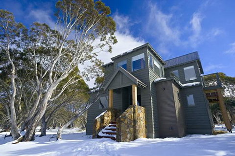 Alpenglow - Accommodation Main Beach 0