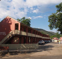 Alpine Hotel Bright - Accommodation Main Beach