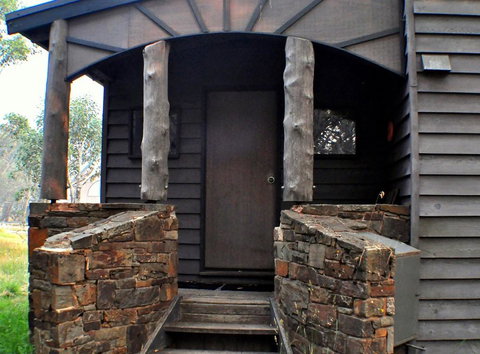 Alpine Interlude - Accommodation Main Beach 0