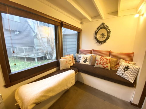 Alpine Retreat - Accommodation Main Beach 1