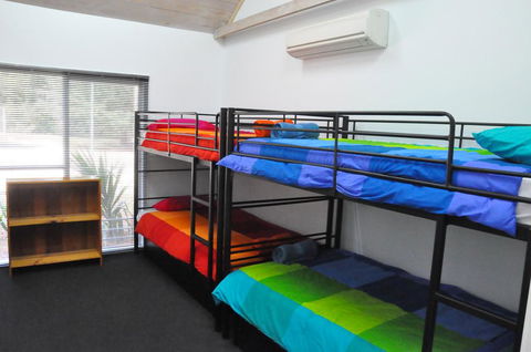 Alpine Sports Lodge - Accommodation Main Beach 1
