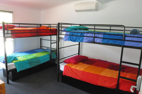 Alpine Sports Lodge - Accommodation Main Beach 3
