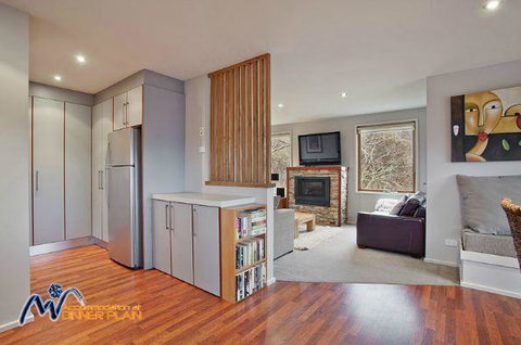 Alyeska - Accommodation Main Beach 2