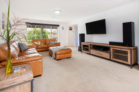 AMALFI - DROMANA.... - Accommodation Main Beach 3