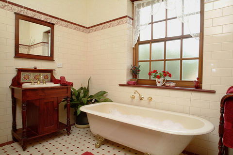 Amanda's Cottage 1899 - Accommodation Main Beach 1