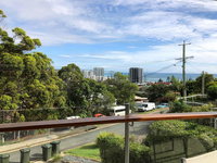 Amazing apartment ocean views and hot tub on balcony - Coolangatta