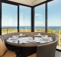 Amazing Views - Accommodation Main Beach