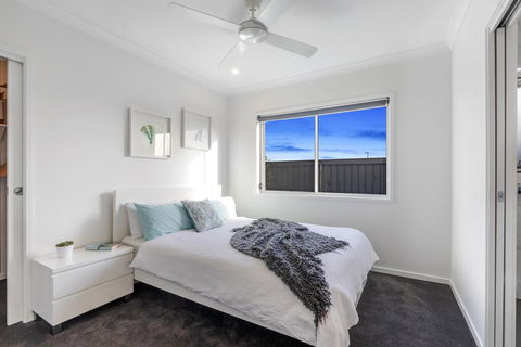 Amber House - Accommodation Main Beach 0