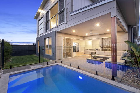 Amber House - Accommodation Main Beach 3