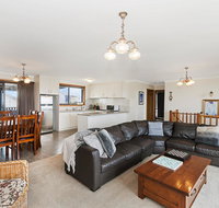 AMBIENCE BY THE SEA - Accommodation Main Beach