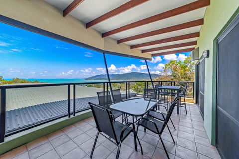 Ambience Of Airlie - Airlie Beach - Accommodation Main Beach 1