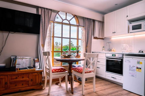 Amble At Hahndorf - Accommodation Main Beach 2