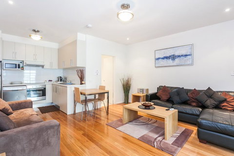 Anglesea River Apartments - Spa Apartment 23 - Accommodation Main Beach 3