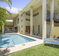 ANGOURIE HOUSE - SALT VILLAGE - Accommodation Main Beach