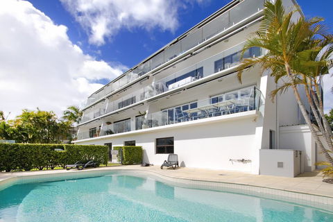 Apartment 5 Commodore - Accommodation Main Beach 1