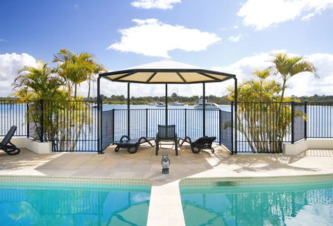 Apartment 5 Commodore - Accommodation Main Beach 2