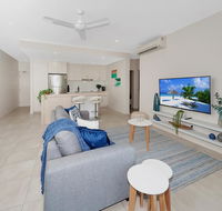Apartment Close To The City Life on Lake 3 - Accommodation Main Beach