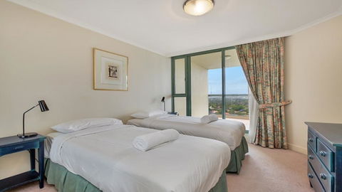 Apartment In The Heart Of Chatswood - Accommodation Main Beach 3
