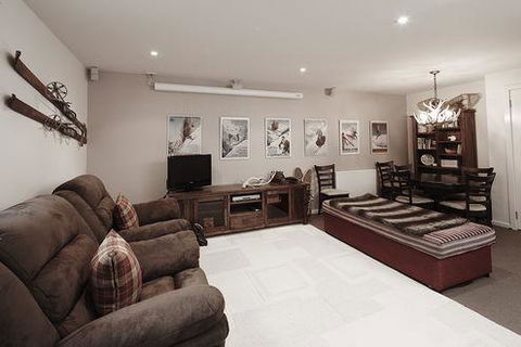 Apartment K2 07 - Accommodation Main Beach 2