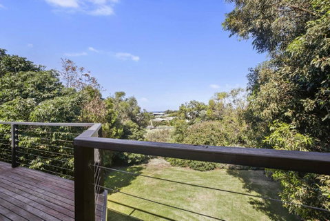 APOLLO BAY HOLIDAY HOUSE - Walk To Beach + Wifi - Accommodation Main Beach 1