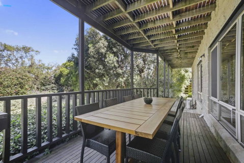 APOLLO BAY HOLIDAY HOUSE - Walk To Beach + Wifi - Accommodation Main Beach 3