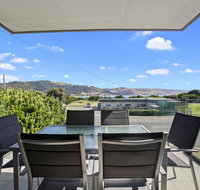 APOLLO BLUE 4 - modern waterfront apartment - Accommodation Main Beach
