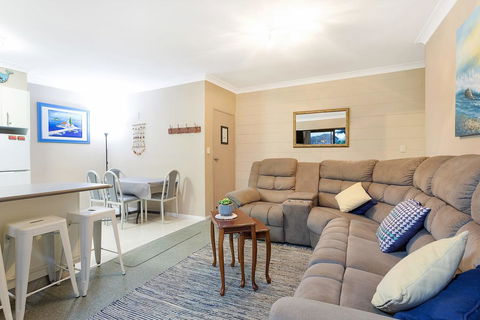 Apollo Unit 7 - Accommodation Main Beach 3