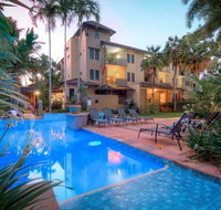 Apt 58 at the Reef Club Resort - tranquil walk to beach and village - Accommodation Main Beach