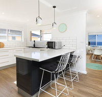 Aqua Palm with Sweeping One Mile Views - Accommodation Main Beach