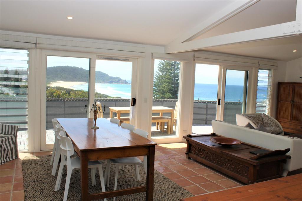 Wallingat NSW Accommodation Main Beach