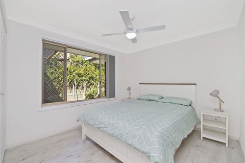 Aqualuna At Lighthouse Beach 8 Capalla Court - Accommodation Main Beach 3