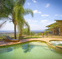 Aquila - Accommodation Main Beach