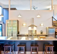 Architecturally designed beach house - Accommodation Main Beach