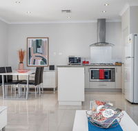 Ardross Short Stays - Accommodation Main Beach