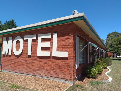 Armidale Rose Villa Motel - Accommodation Main Beach 2